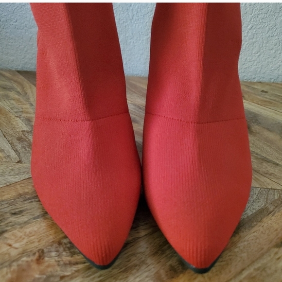 Nordstrom rack Abound ankle boots knit slip in sz 8 - Picture 4 of 7